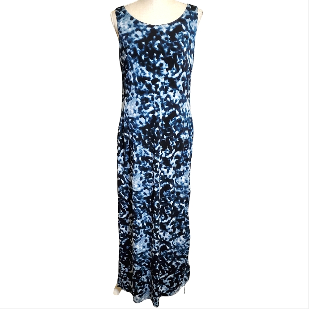 SOMA | Women's blue spotted pattern sleeveless maxi dress. Size small.